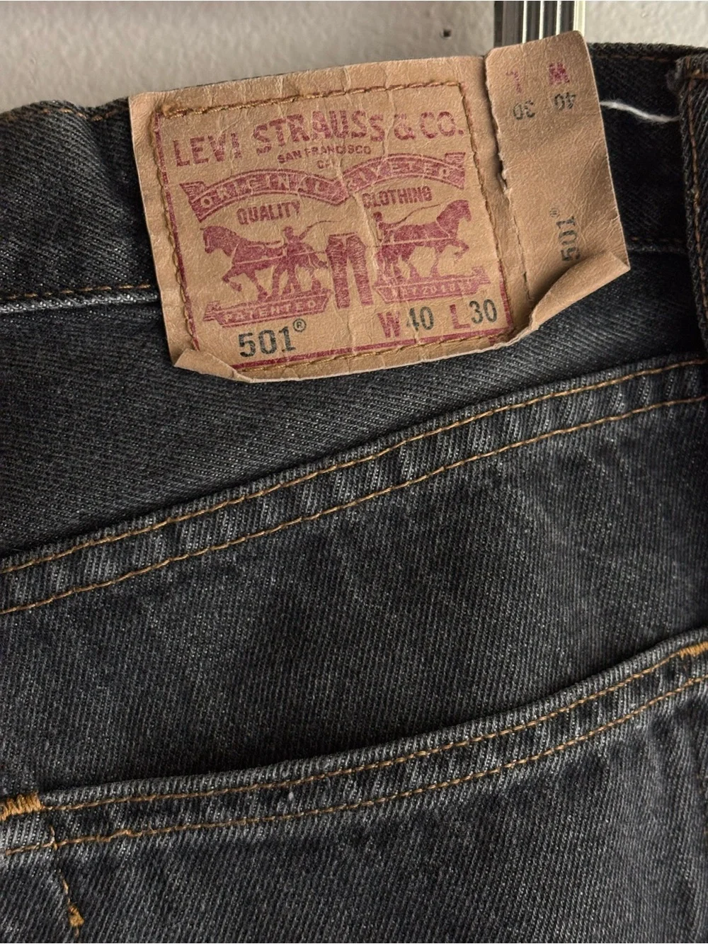 Levi’s 501 Original Straight Leg Button Fly Black Distressed Vintage 90s USA